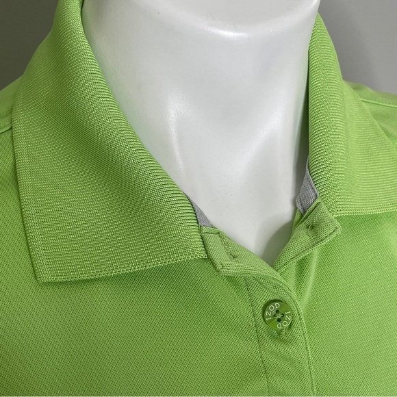 Izod Golf green polo short sleeves medium - Picture 4 of 6